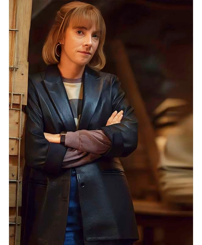 Maya Hawke Stranger Things 2025 Robin Buckley Black Leather Coat