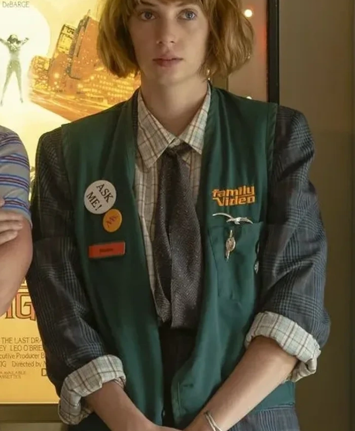 Maya Hawke Stranger Things Robin Buckley Season 4 Green Ask Me Family Video Vest