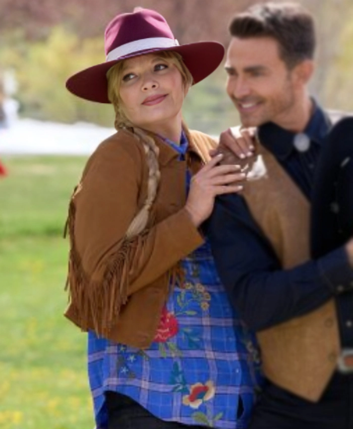 Melissa Peterson Finding Mr Christmas S02 Fringe Cropped Suede Jacket