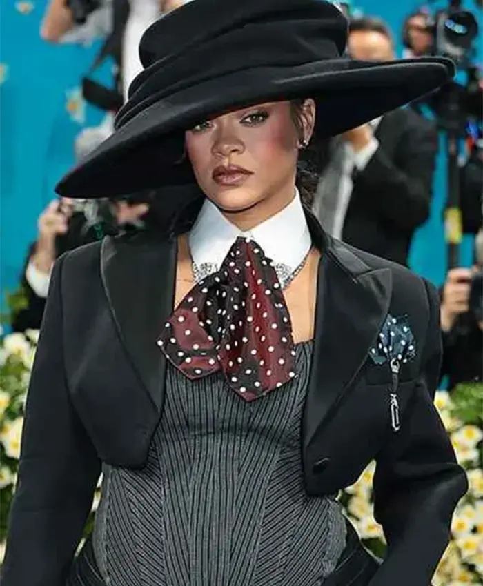 Met Gala 2025 Rihanna Black Cropped Blazer