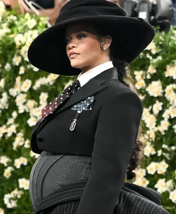 Met Gala 2025 Rihanna Cropped Blazer