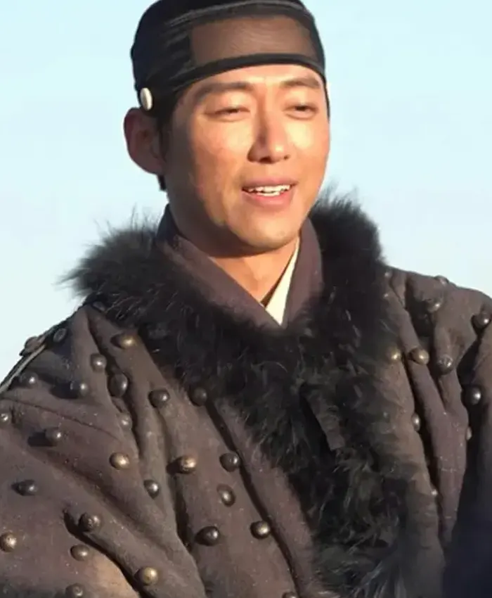 My Dearest Lee Jeong-hyeon Black Coat