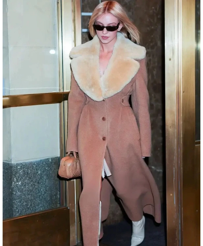 New York City Sydney Sweeney Fur Collar Coat