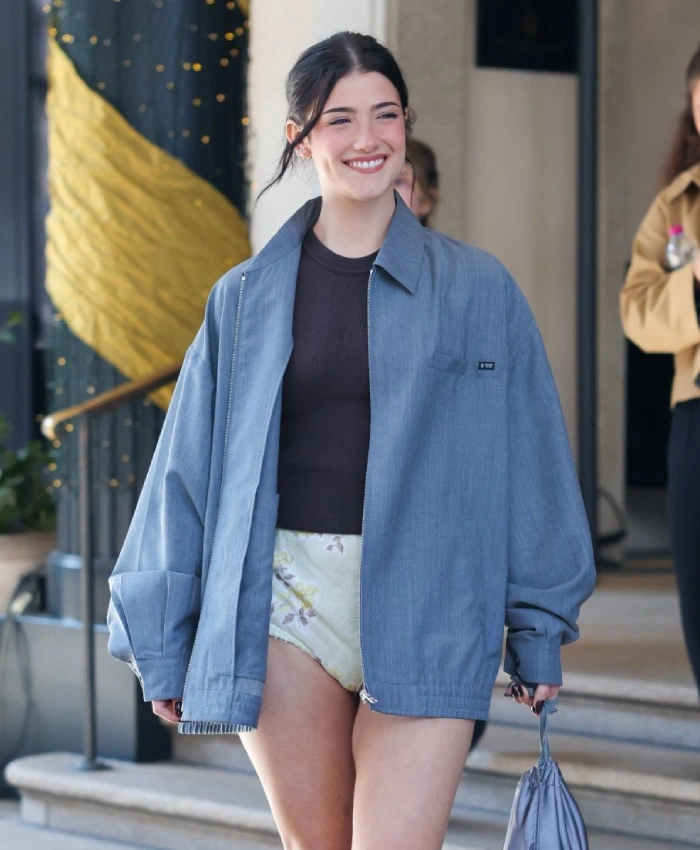 Charli D’Amelio Milan 2026 Oversized Jacket