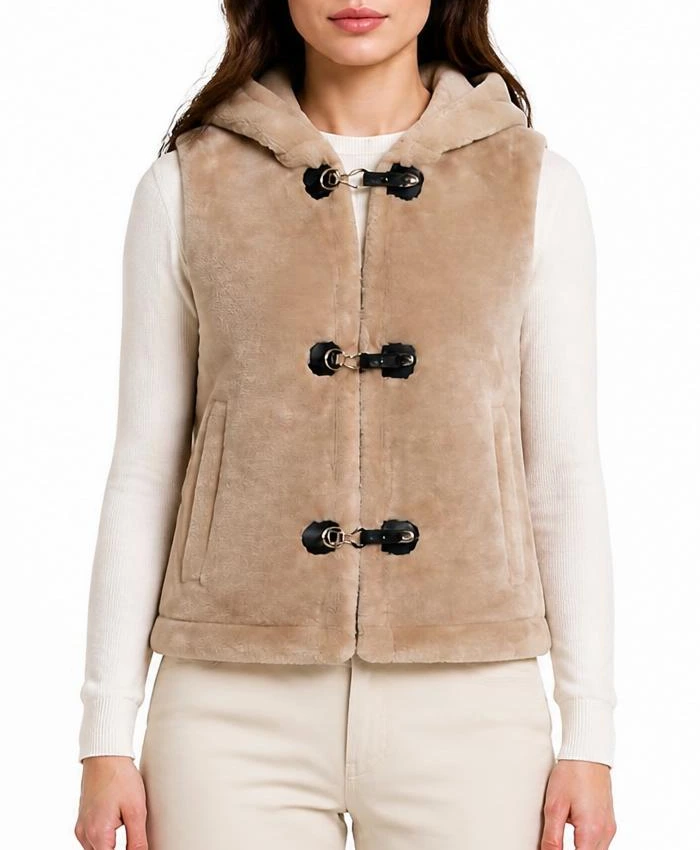 Ransom Canyon S02 Heidi Grace Engerman Shearling Gilet Womens