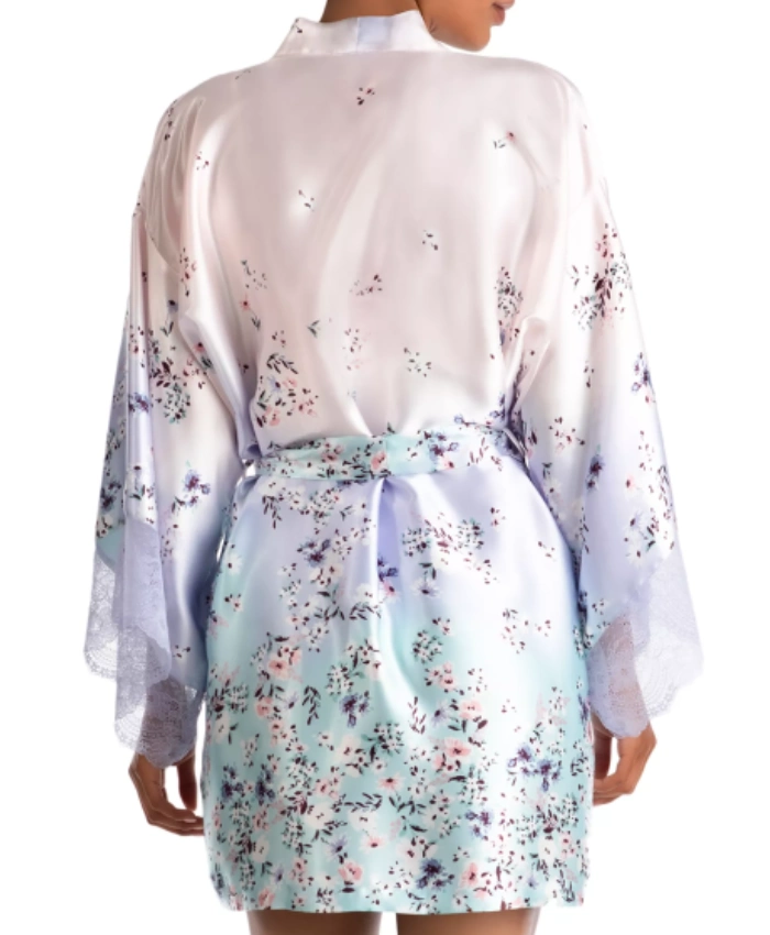 Real Housewives Of SLC S6 Lisa Barlow Robe