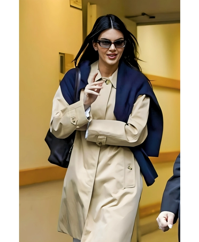Kendall Jenner Milan 2026 Car Coat - Image 3
