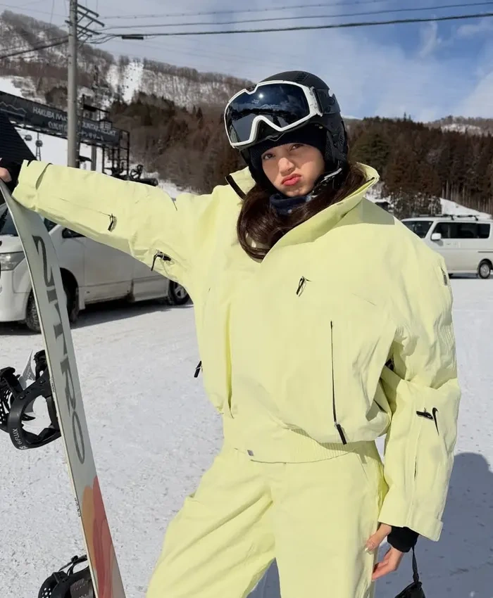 Snowboarding 2026 Lisa Light Yellow Ski Jacket