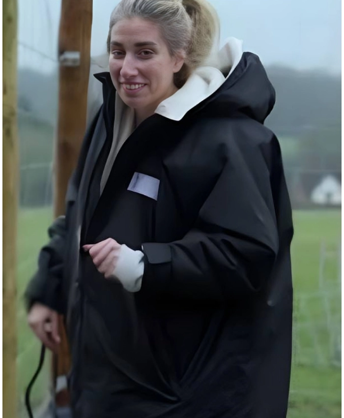 Stacey Solomon Stacey And Joe S02 Black Robe