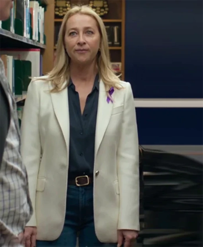 Strife S02 Evelyn Jones White Blazer