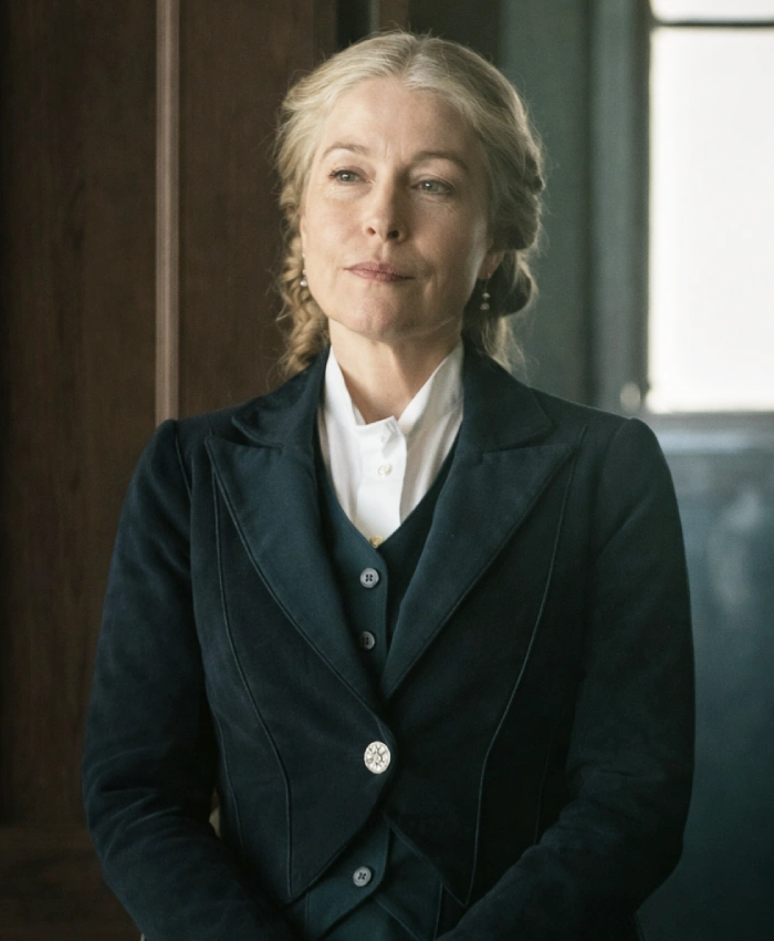 The Abandons S01 Gillian Anderson Blazer