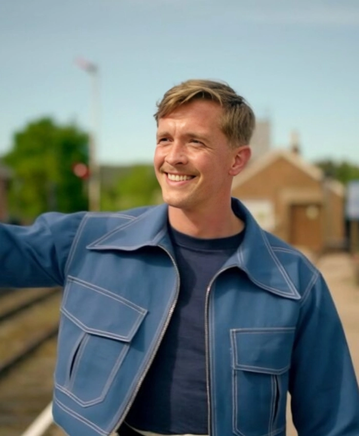 The Traitors S04 Stephen Blue Jacket