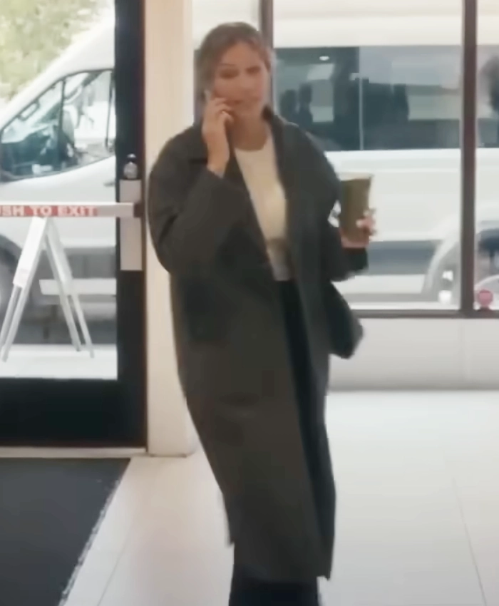Tricia Helfer TV-Series Anna Pigeon 2026 Molly Pigeon Long Coat