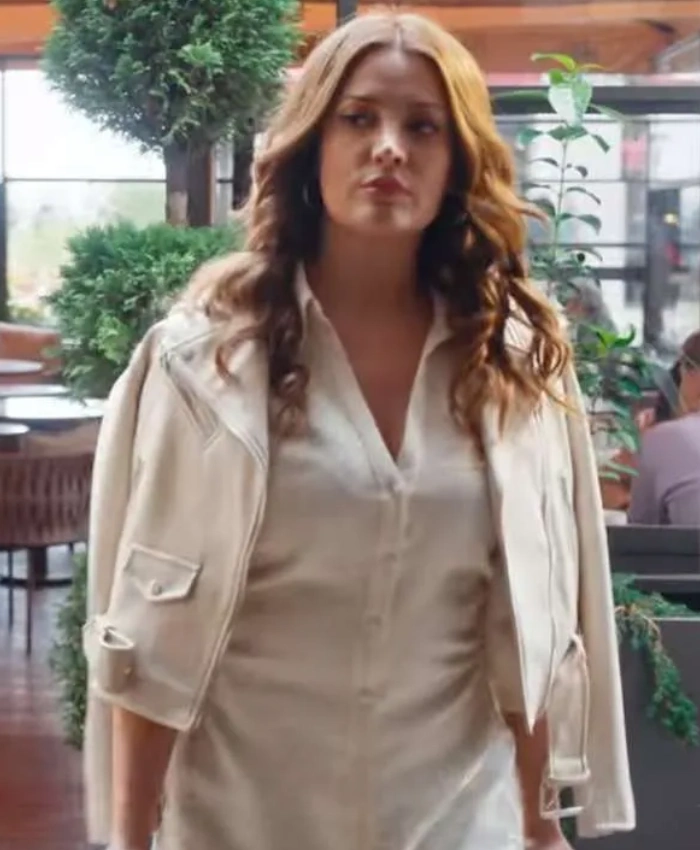 Irem Sak 2023 TV Series As The Crow Flies S02 Muge Turkmen White Jacket