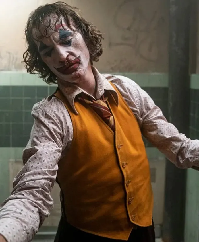 Joker Folie A Deux 2024 Joaquin Phoenix Yellow Vest
