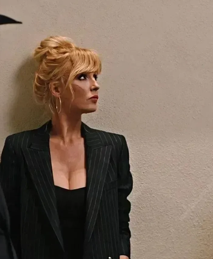 Kelly Reilly Yellowstone Season 5 Beth Dutton Black Blazer