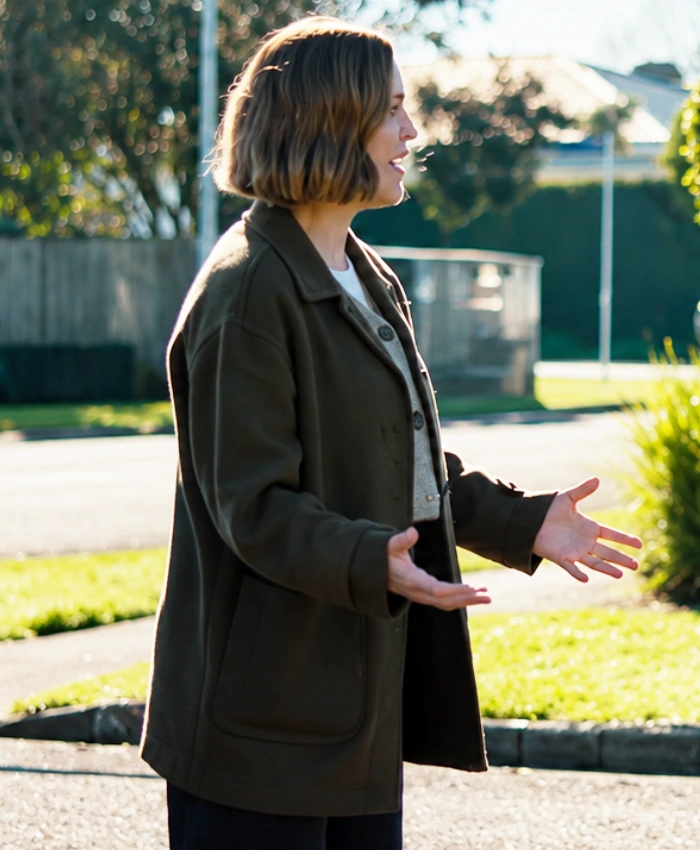 Melissa George TV-Series 2026 Ms. X Mia Bennett Brown Drop-Shoulder Wool Overcoat