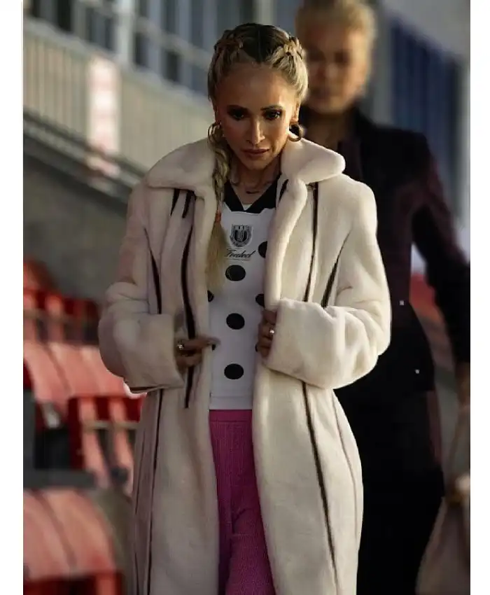 Ted Lasso S04 Juno Temple White Shearling Coat