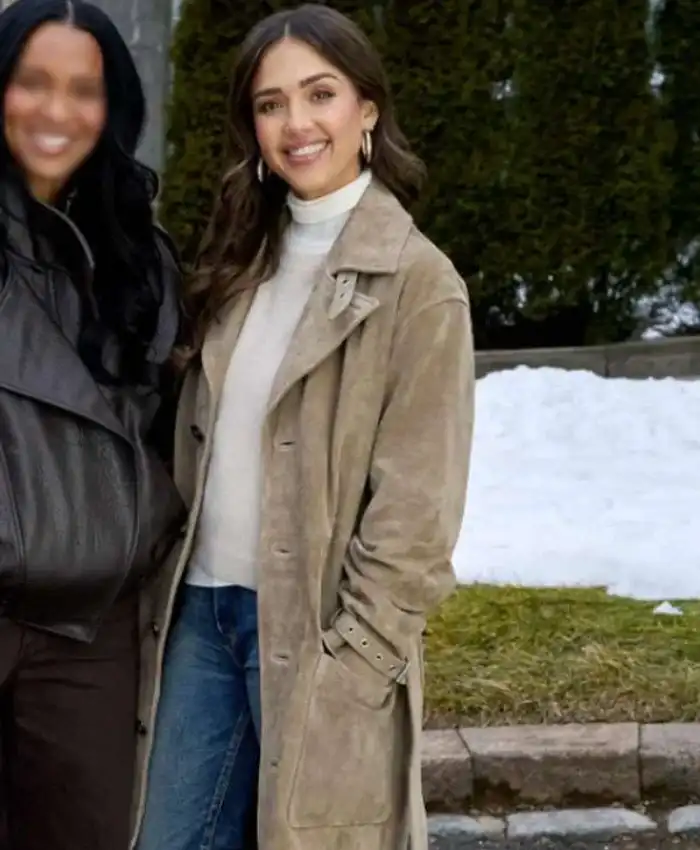 Jessica Alba Honest Renovations S04 Trench Coat