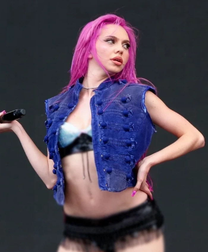 Adéla Lollapalooza 2026 Military Denim Jacket