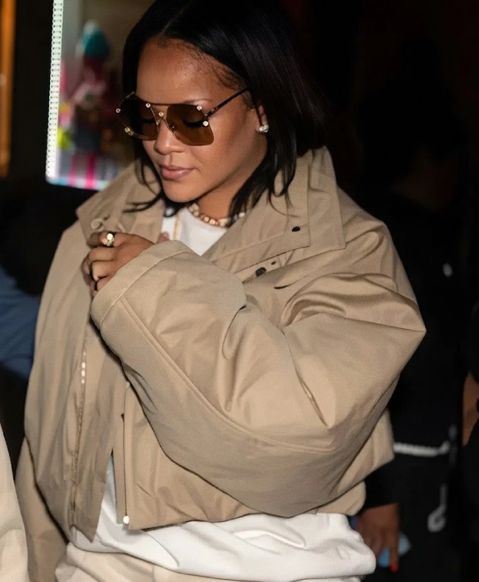 New York City SoHo 2026 Rihanna Oversized Cropped Jacket