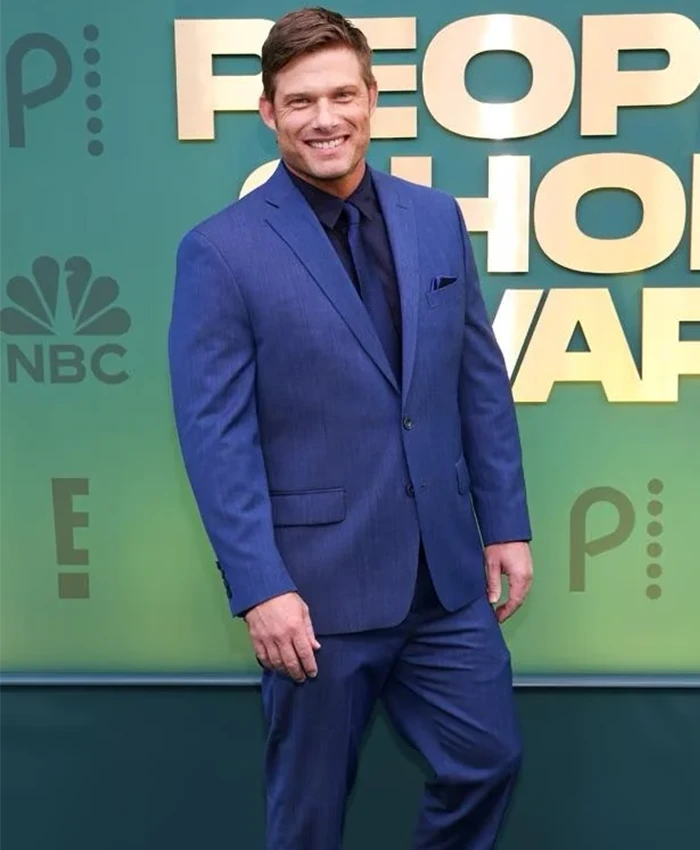 Peoples Choice Awards Chris Carmack Blue Suit