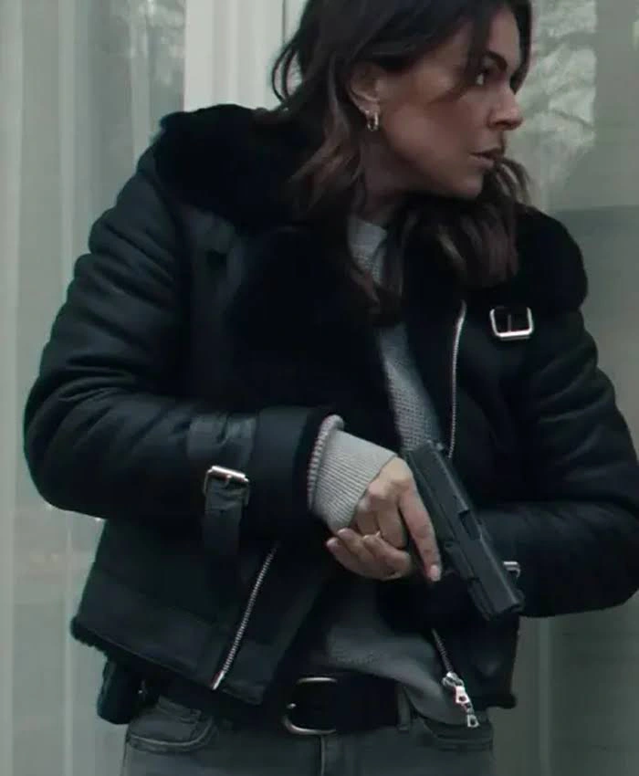 Reacher S02 Serinda Swan Leather Black Jacket