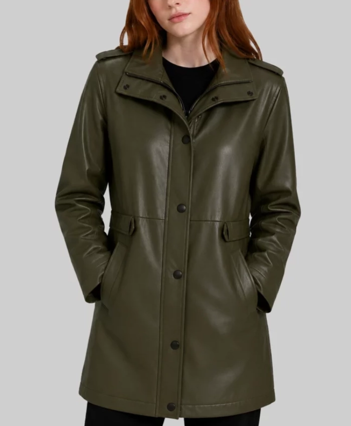 Spiderman BND Sadie Sink Coat