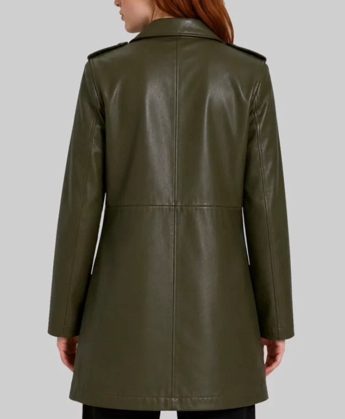 Spiderman BND Sadie Sink Green Coat
