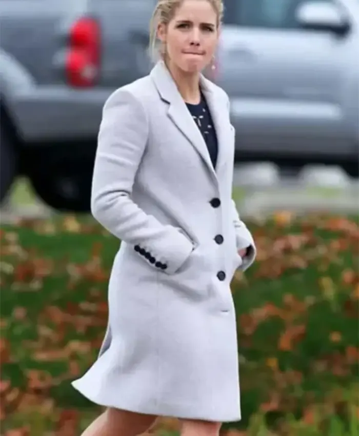 The Flash S01 Felicity Smoak Grey Coat