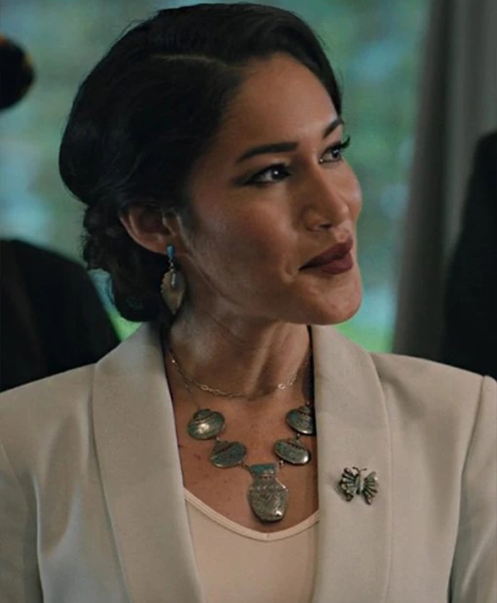 Tv Series Yellowstone Season 05 Angela Blue Thunder White Blazer