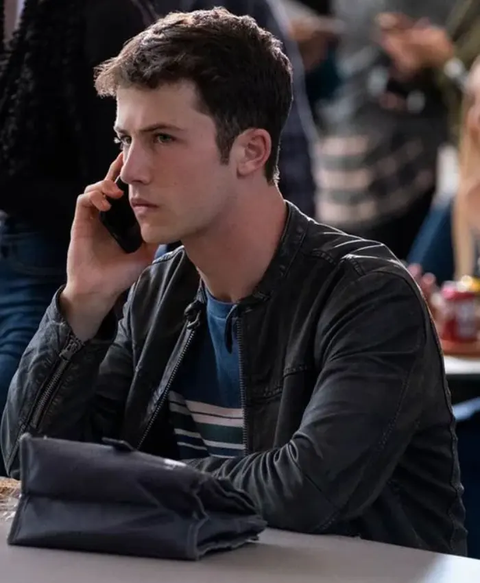 13 Reason Why Clay Jensen Black Jacket